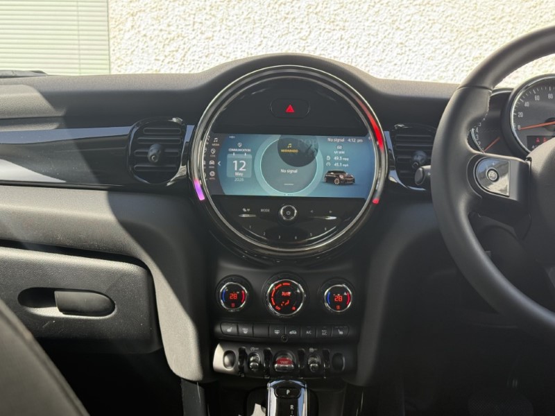 2021 (21) MINI HATCHBACK 1.5 Cooper Classic 3dr Auto 5397056
