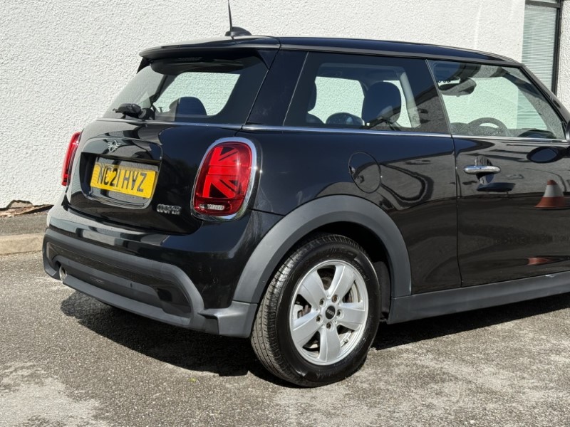 2021 (21) MINI HATCHBACK 1.5 Cooper Classic 3dr Auto 5397072