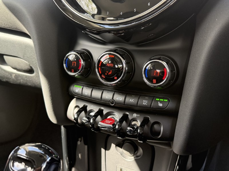 2021 (21) MINI HATCHBACK 1.5 Cooper Classic 3dr Auto 5397061