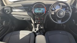 2021 (21) MINI HATCHBACK 1.5 Cooper Classic 3dr Auto 5397054