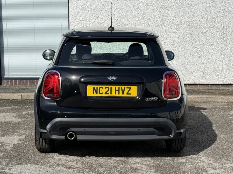 2021 (21) MINI HATCHBACK 1.5 Cooper Classic 3dr Auto 5397047