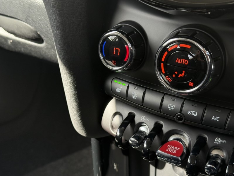 2021 (21) MINI HATCHBACK 1.5 Cooper Classic 3dr Auto 5397062