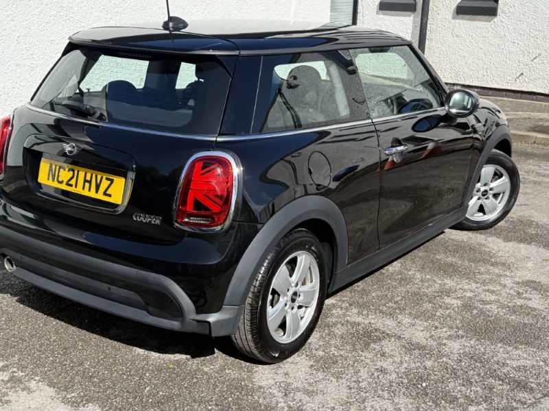 2021 (21) MINI HATCHBACK 1.5 Cooper Classic 3dr Auto 5397073