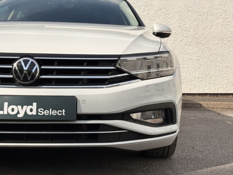 2020 (70) VOLKSWAGEN PASSAT 2.0 TDI EVO SCR SEL 5dr DSG 5448750