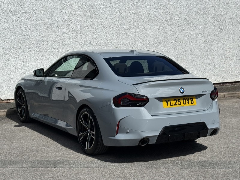 2025 (25) BMW 2 SERIES 220i M Sport 2dr Step Auto