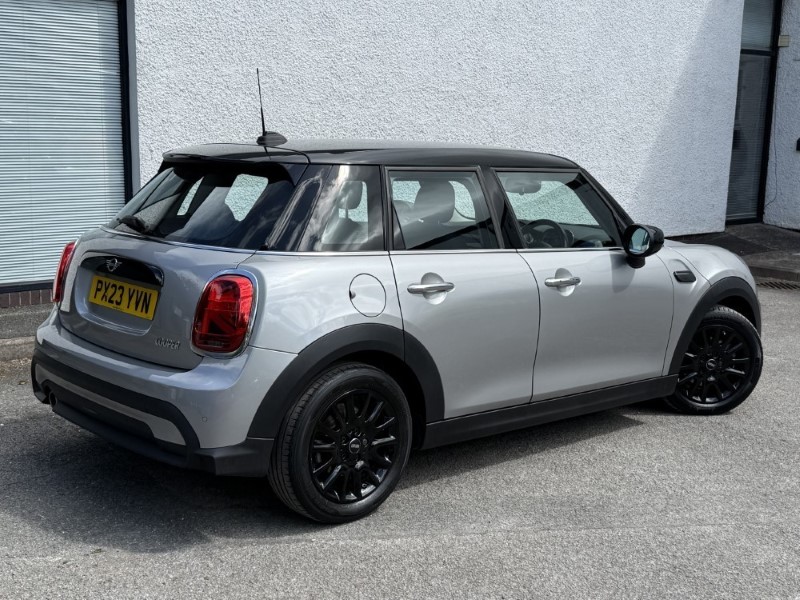 2023 (23) MINI HATCHBACK 1.5 Cooper Classic Premium 5dr Auto 5406294