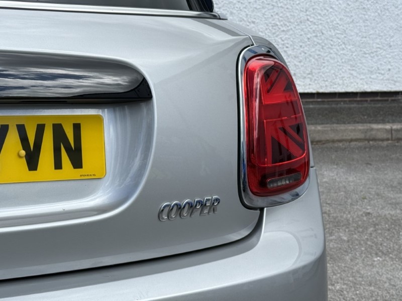 2023 (23) MINI HATCHBACK 1.5 Cooper Classic Premium 5dr Auto 5406287