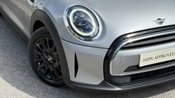 2023 (23) MINI HATCHBACK 1.5 Cooper Classic Premium 5dr Auto 5406299