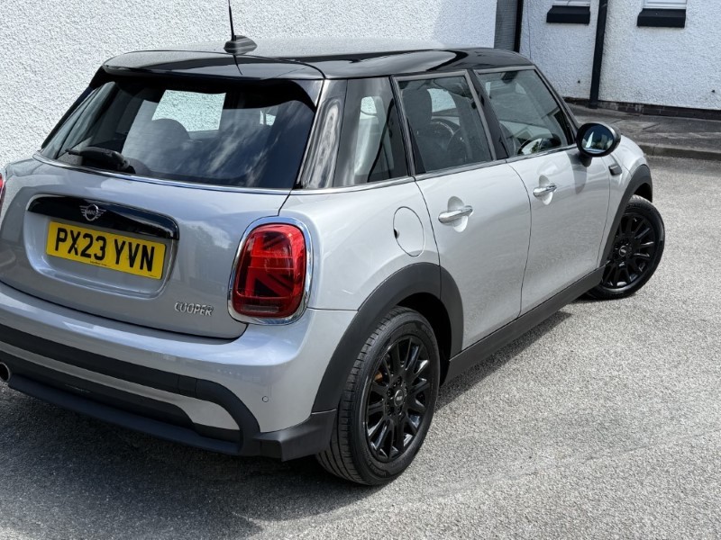 2023 (23) MINI HATCHBACK 1.5 Cooper Classic Premium 5dr Auto 5406296