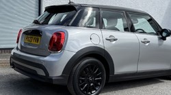 2023 (23) MINI HATCHBACK 1.5 Cooper Classic Premium 5dr Auto 5406295