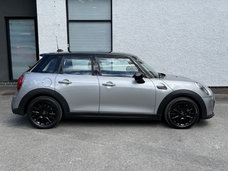 2023 (23) MINI HATCHBACK 1.5 Cooper Classic Premium 5dr Auto 5406291