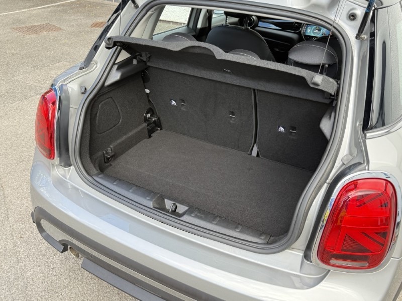 2023 (23) MINI HATCHBACK 1.5 Cooper Classic Premium 5dr Auto 5406289