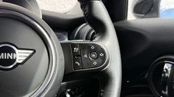 2023 (23) MINI HATCHBACK 1.5 Cooper Classic Premium 5dr Auto 5406277