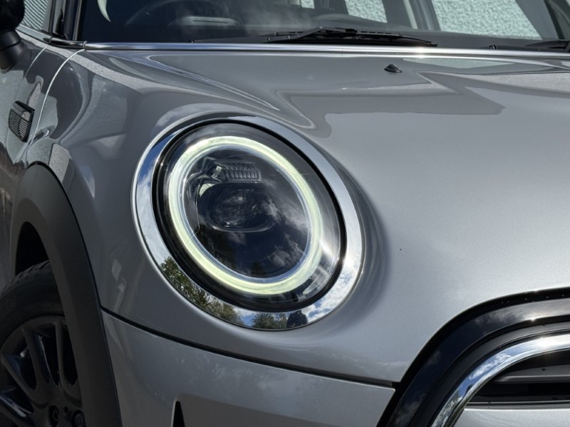 2023 (23) MINI HATCHBACK 1.5 Cooper Classic Premium 5dr Auto 5406300
