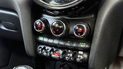 2023 (23) MINI HATCHBACK 1.5 Cooper Classic Premium 5dr Auto 5406272