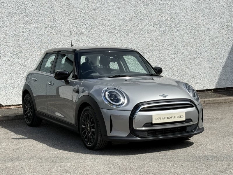 2023 (23) MINI HATCHBACK 1.5 Cooper Classic Premium 5dr Auto 5406301