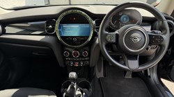 2022 (22) MINI HATCHBACK 1.5 Cooper Classic 3dr 5447723