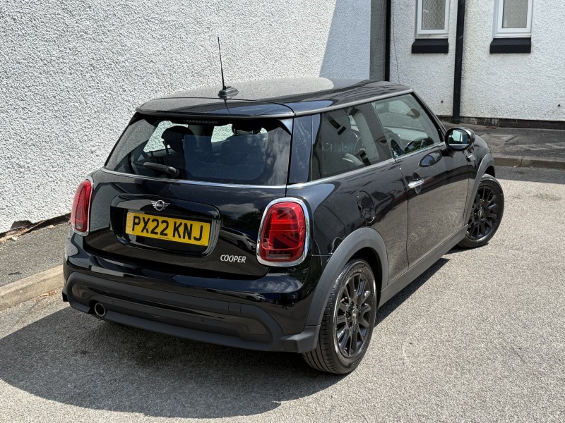2022 (22) MINI HATCHBACK 1.5 Cooper Classic 3dr 5447717