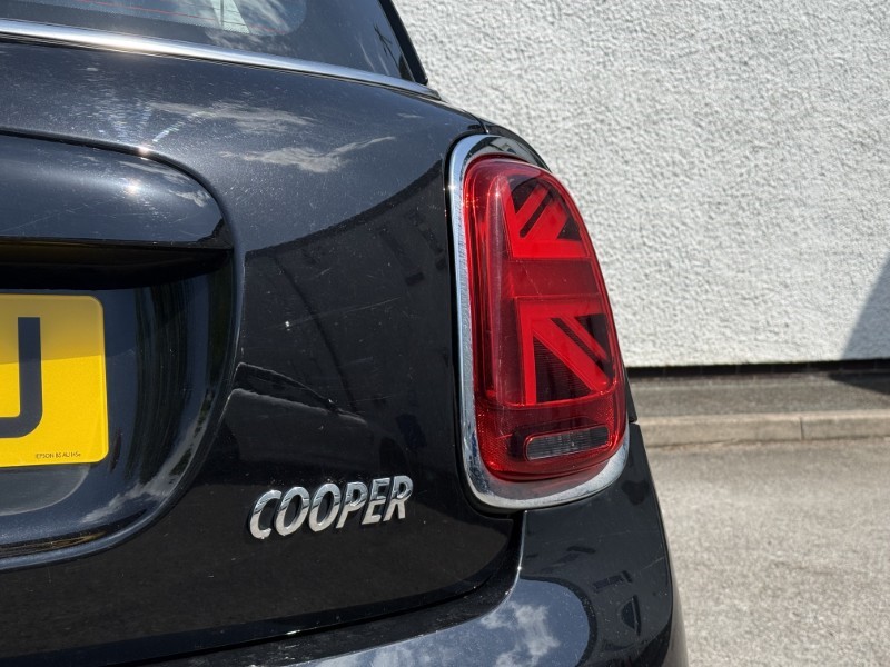2022 (22) MINI HATCHBACK 1.5 Cooper Classic 3dr 5447712