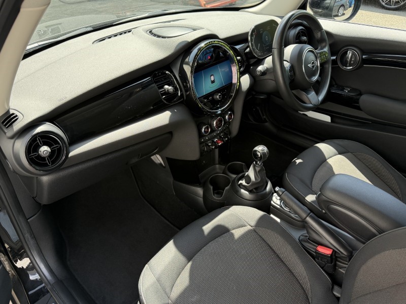 2022 (22) MINI HATCHBACK 1.5 Cooper Classic 3dr 5447721