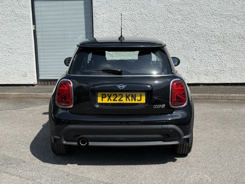 2022 (22) MINI HATCHBACK 1.5 Cooper Classic 3dr 5447711