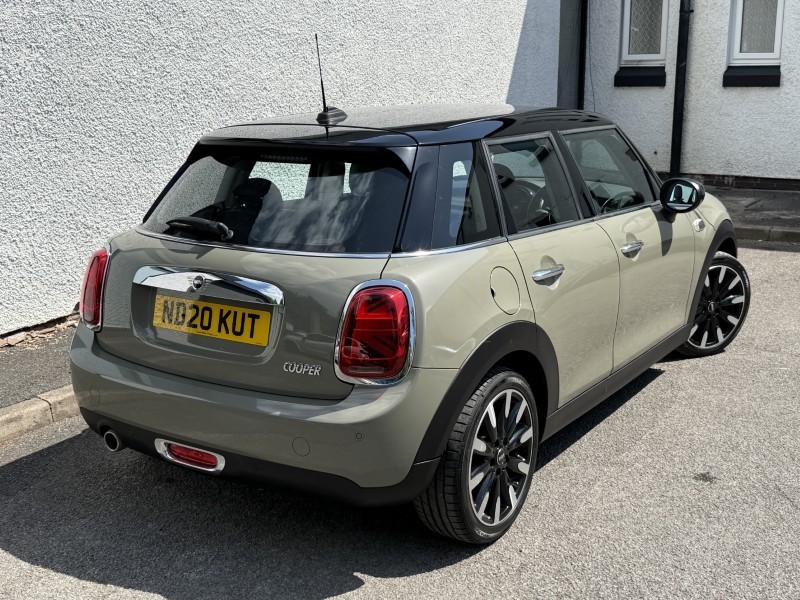 2020 (20) MINI HATCHBACK 1.5 Cooper Exclusive II 5dr 5449552