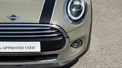 2020 (20) MINI HATCHBACK 1.5 Cooper Exclusive II 5dr 5449579