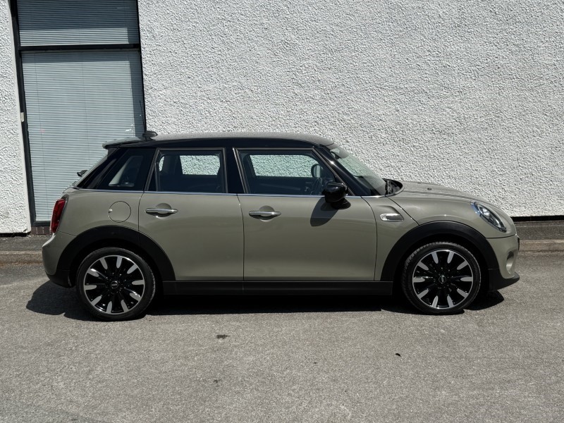 2020 (20) MINI HATCHBACK 1.5 Cooper Exclusive II 5dr 5449551