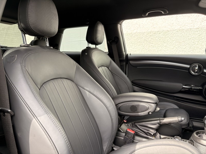 2024 (24) MINI HATCHBACK 1.5 Cooper Exclusive Premium 3dr Auto 5448708