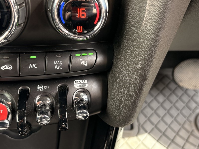 2024 (24) MINI HATCHBACK 1.5 Cooper Exclusive Premium 3dr Auto 5448719