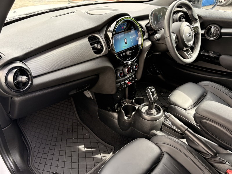2024 (24) MINI HATCHBACK 1.5 Cooper Exclusive Premium 3dr Auto 5448710
