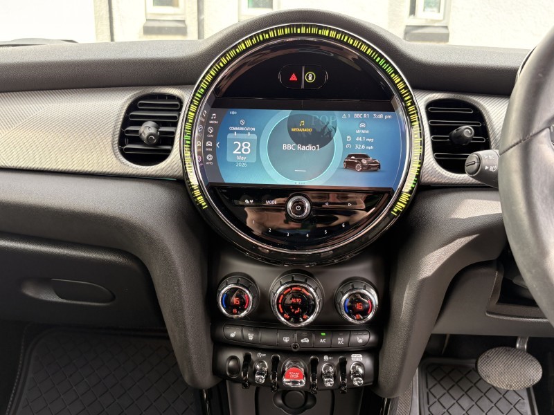 2024 (24) MINI HATCHBACK 1.5 Cooper Exclusive Premium 3dr Auto 5448715