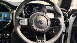2024 (24) MINI HATCHBACK 1.5 Cooper Exclusive Premium 3dr Auto 5448714