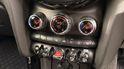2024 (24) MINI HATCHBACK 1.5 Cooper Exclusive Premium 3dr Auto 5448718