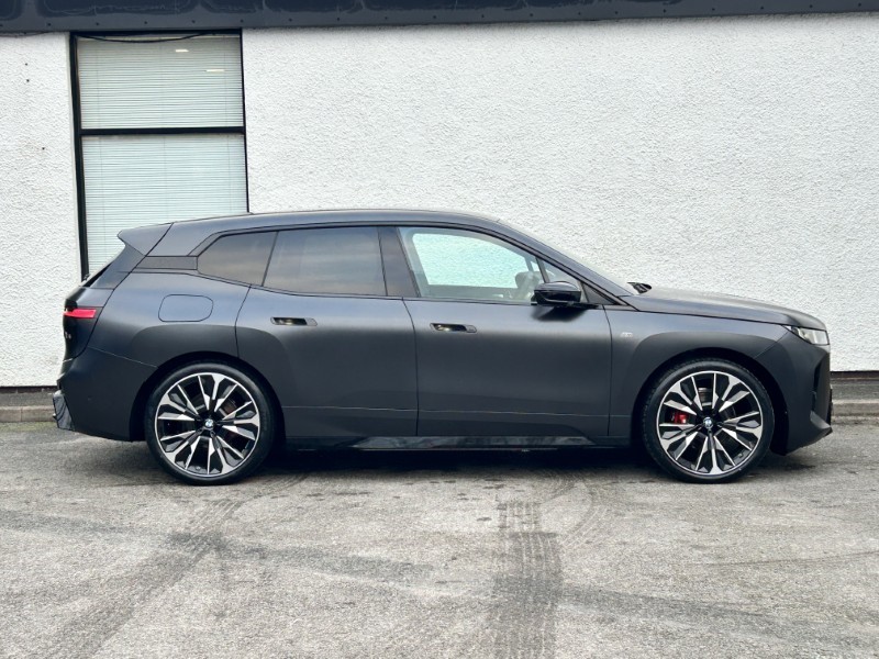 2025 (75) BMW iX 485kW M70 xDrive 112kWh 5dr Auto [Tech/Skylounge] 5420203