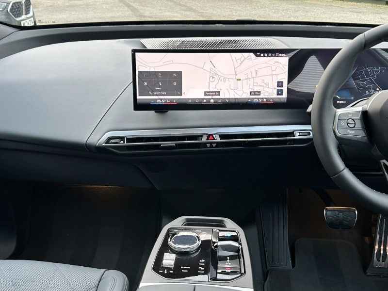 2025 (75) BMW iX 485kW M70 xDrive 112kWh 5dr Auto [Tech/Skylounge] 5420220