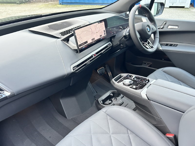 2025 (75) BMW iX 485kW M70 xDrive 112kWh 5dr Auto [Tech/Skylounge] 5420223