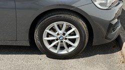2020 (70) BMW 2 SERIES 220i SE 5dr DCT 5447450