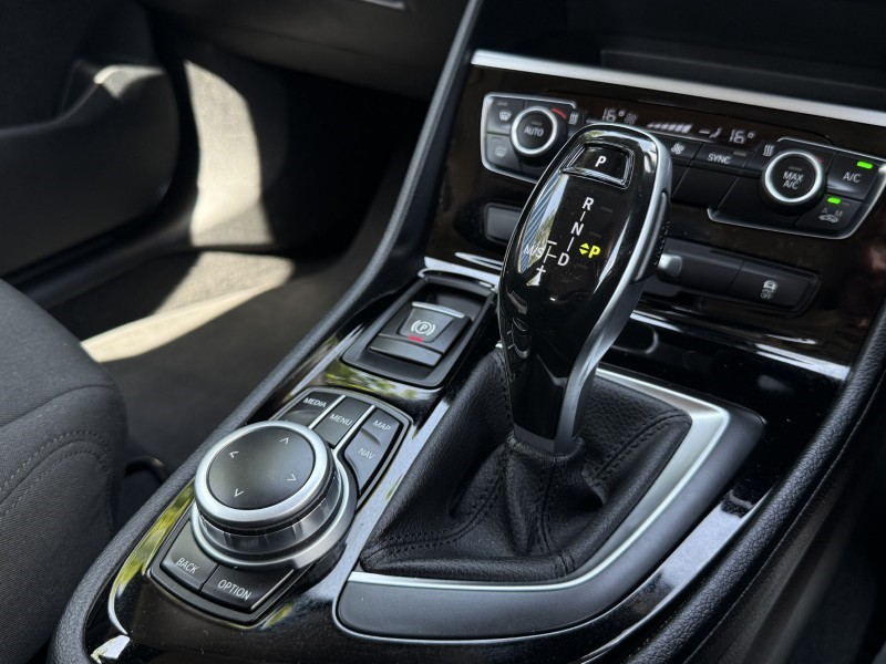 2020 (70) BMW 2 SERIES 220i SE 5dr DCT 5447436