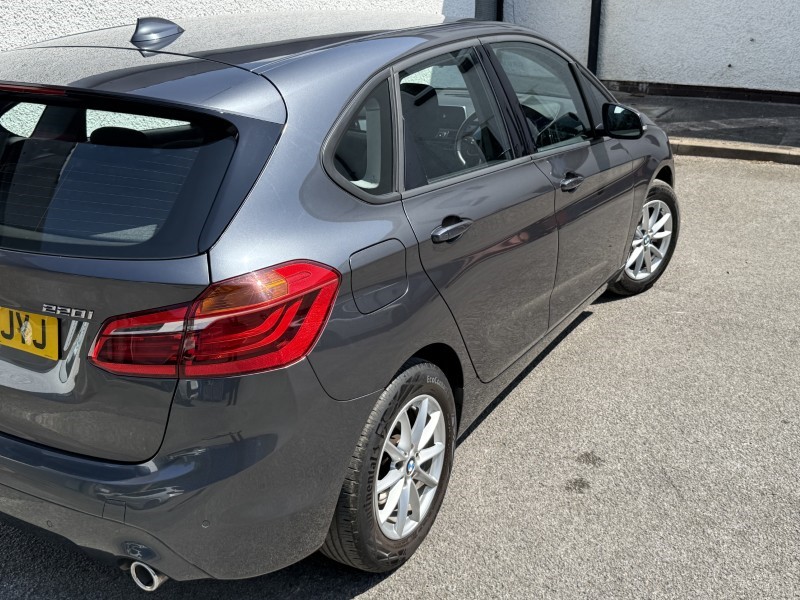 2020 (70) BMW 2 SERIES 220i SE 5dr DCT 5447454