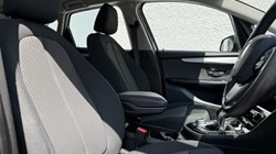 2020 (70) BMW 2 SERIES 220i SE 5dr DCT 5447456