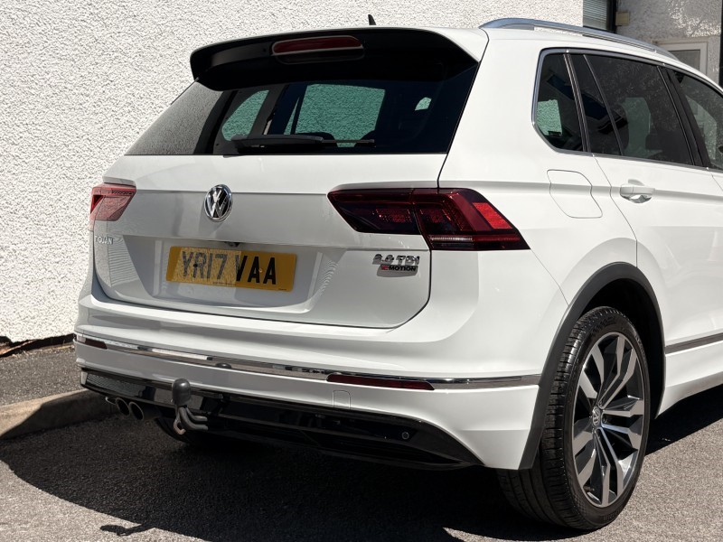 2017 (17) VOLKSWAGEN TIGUAN 2.0 TDi 150 4Motion R-Line 5dr 5485358