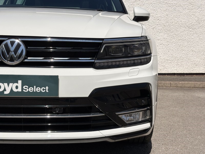 2017 (17) VOLKSWAGEN TIGUAN 2.0 TDi 150 4Motion R-Line 5dr 5485389