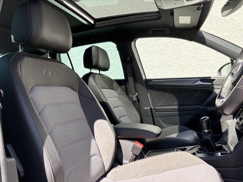 2017 (17) VOLKSWAGEN TIGUAN 2.0 TDi 150 4Motion R-Line 5dr 5485362