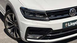 2017 (17) VOLKSWAGEN TIGUAN 2.0 TDi 150 4Motion R-Line 5dr 5485385