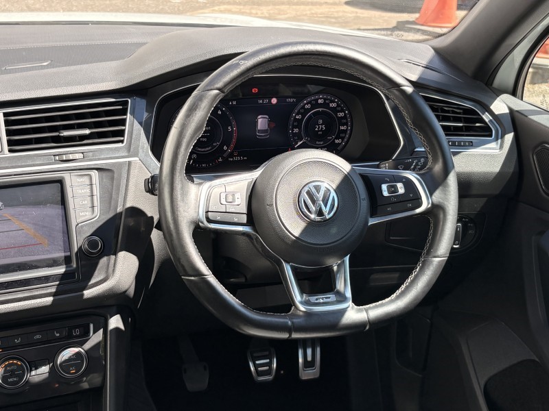 2017 (17) VOLKSWAGEN TIGUAN 2.0 TDi 150 4Motion R-Line 5dr 5485365