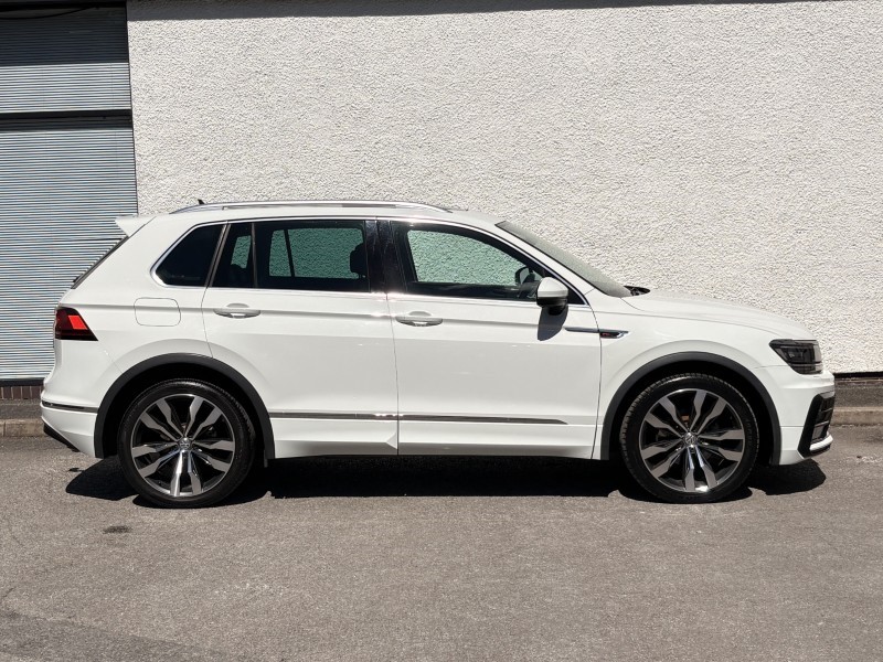 2017 (17) VOLKSWAGEN TIGUAN 2.0 TDi 150 4Motion R-Line 5dr 5485356