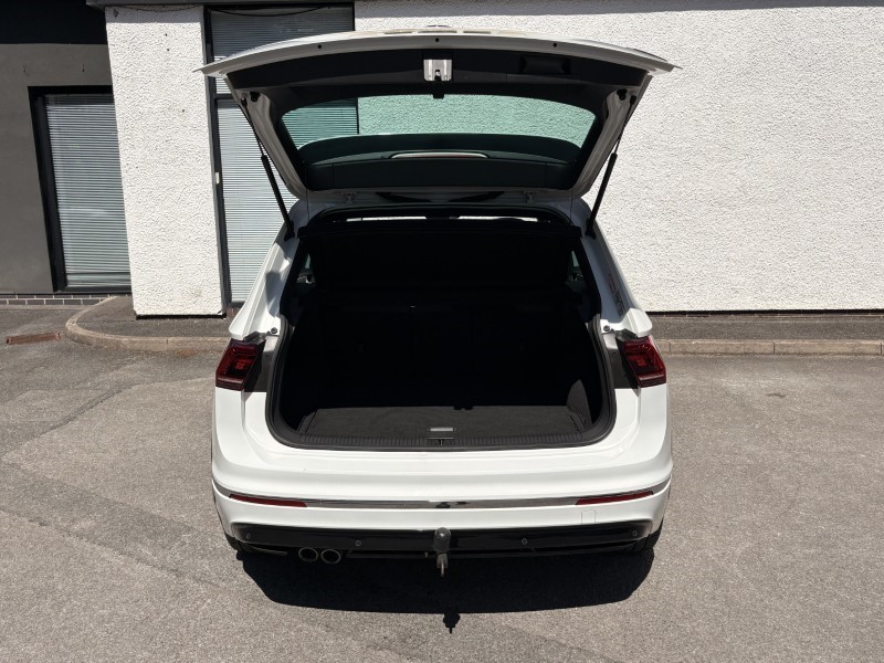 2017 (17) VOLKSWAGEN TIGUAN 2.0 TDi 150 4Motion R-Line 5dr 5485353