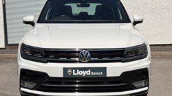 2017 (17) VOLKSWAGEN TIGUAN 2.0 TDi 150 4Motion R-Line 5dr 5485388