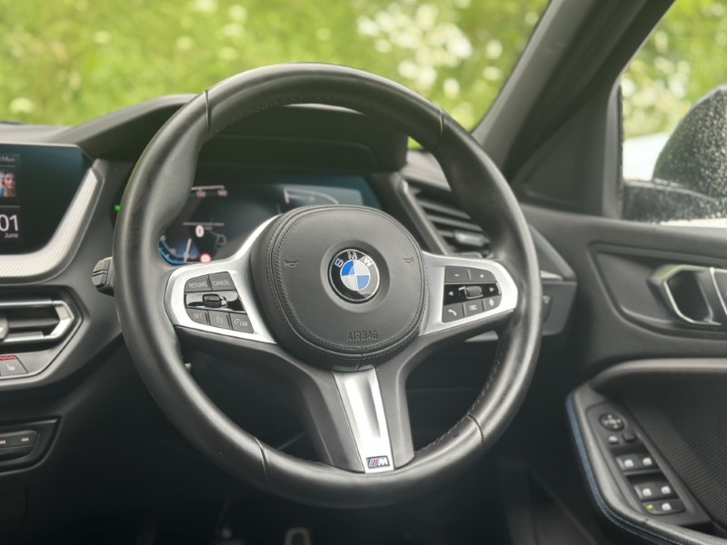 2022 (71) BMW 1 SERIES 116d M Sport 5dr 5455344